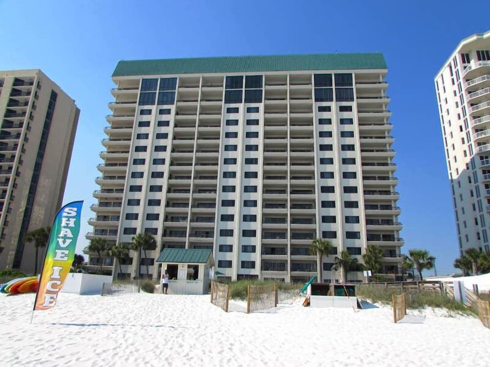 Emerald Towers by SVR