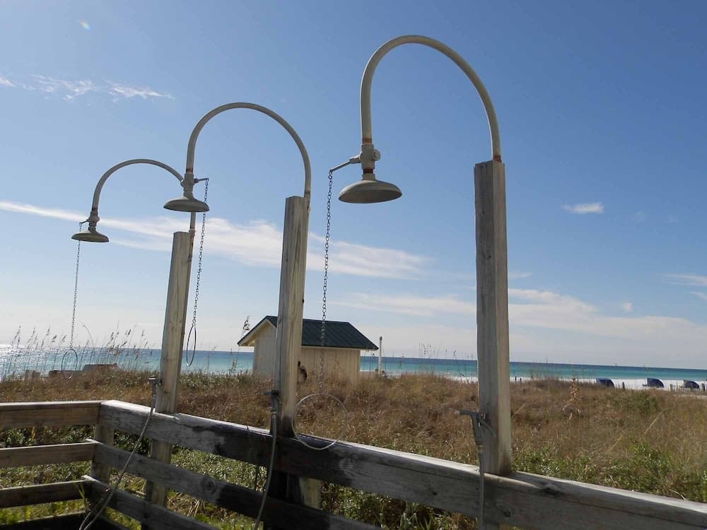 Plaj/okyanus manzarası