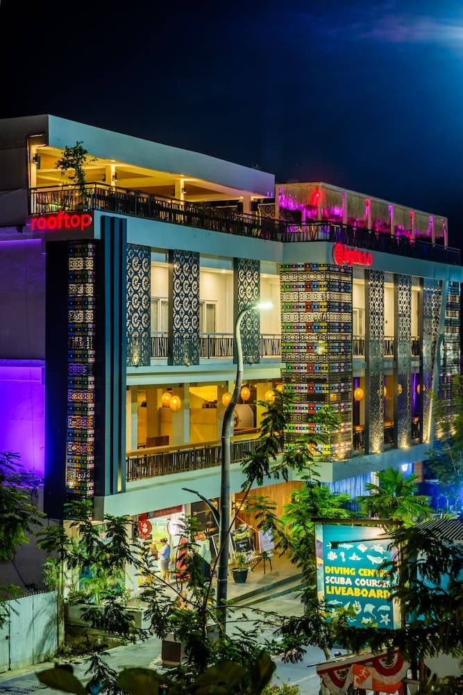 DEJAVU 2.0 HOTEL LABUAN BAJO KOMODO