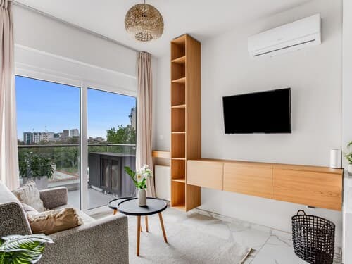 Sanders Old Port - Adorable 1-bdr. Apt. w/ Balcony