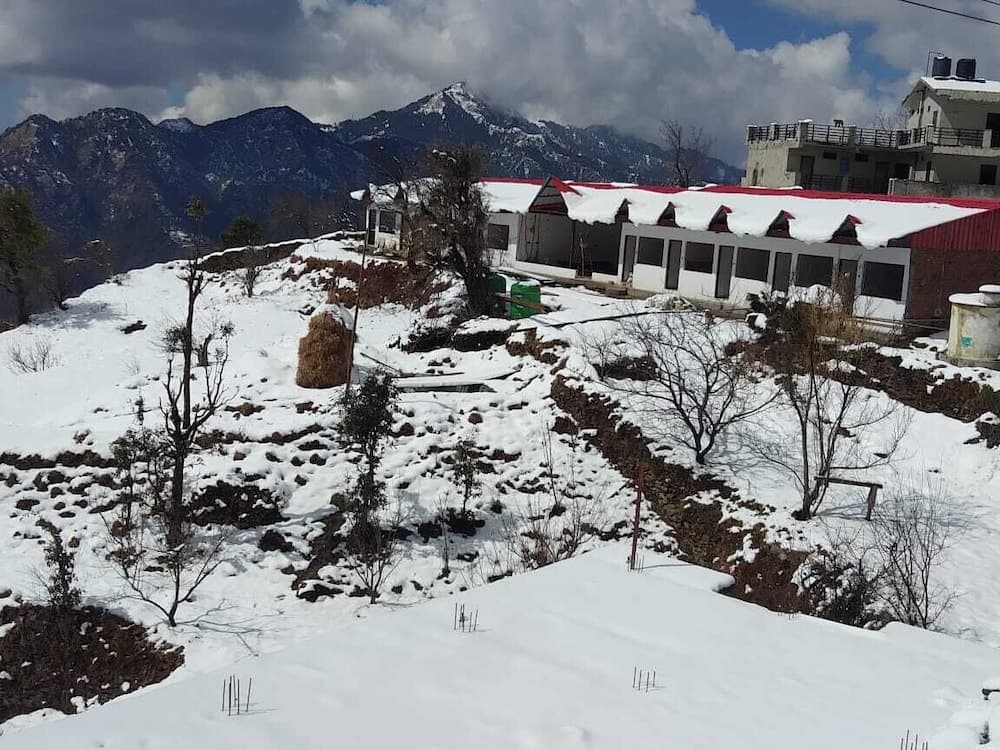 Konaklama yerinin ön cephesi