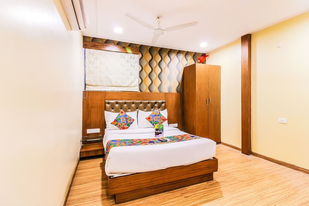 Fabhotel Arton Suite