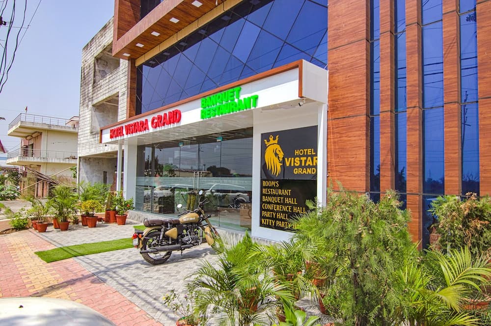 FabExpress Vistara Grand