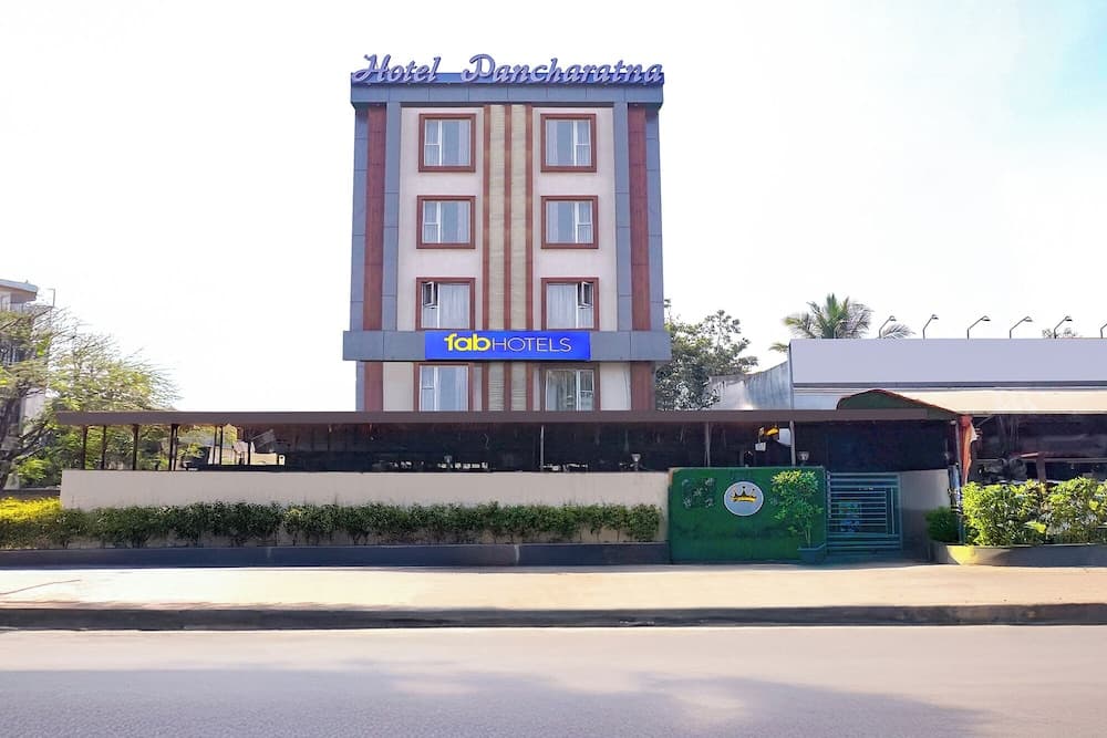 FabHotel Pancharatna Regency