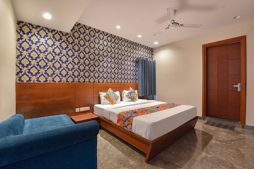 Fabhotel Wind Palace