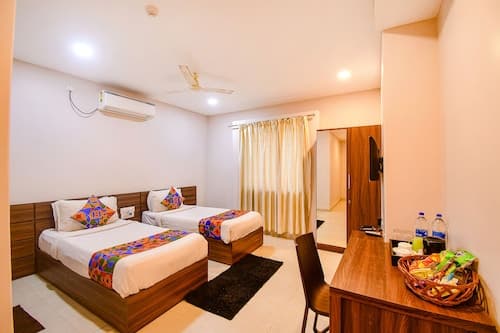 Fabhotel Royal Crystal