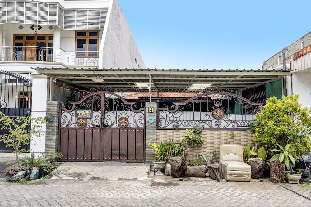 OYO Life 92461 Aini Syariah Homestay