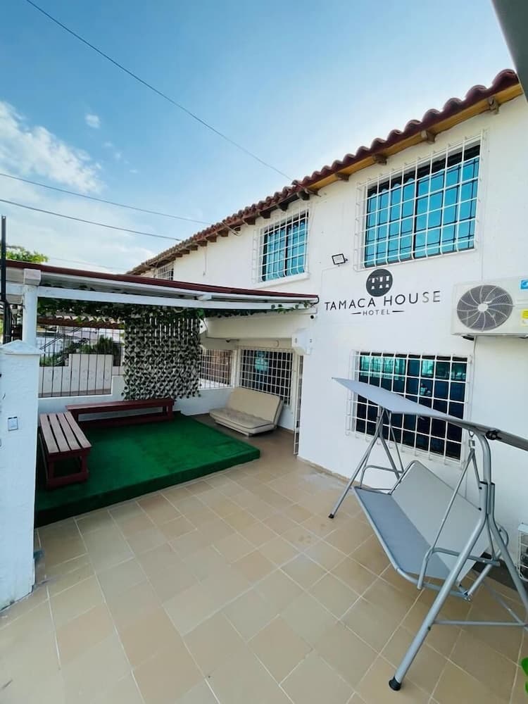 Hotel Tamaca House