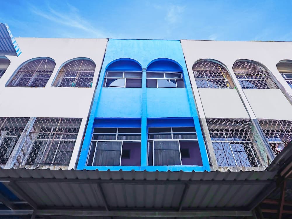 SPOT ON 92389 Fendi Homestay SyariahNearTempat Makan Pagi Sore Nohil