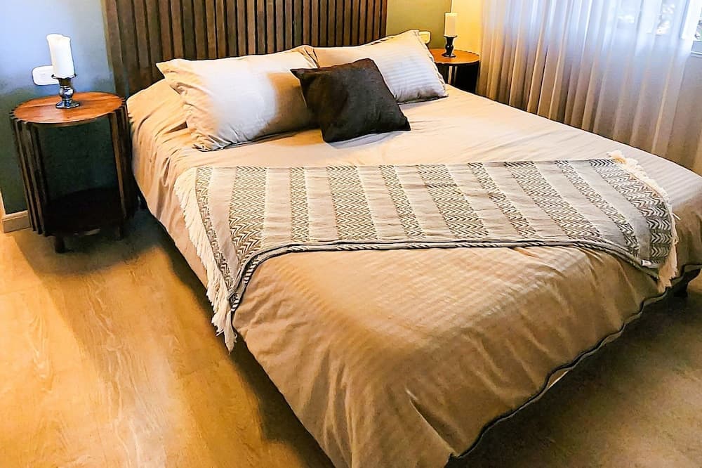 Luxury Villa In Aguacatala