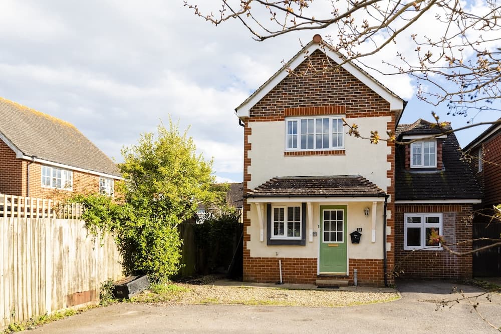 South Downs retreat house with parking