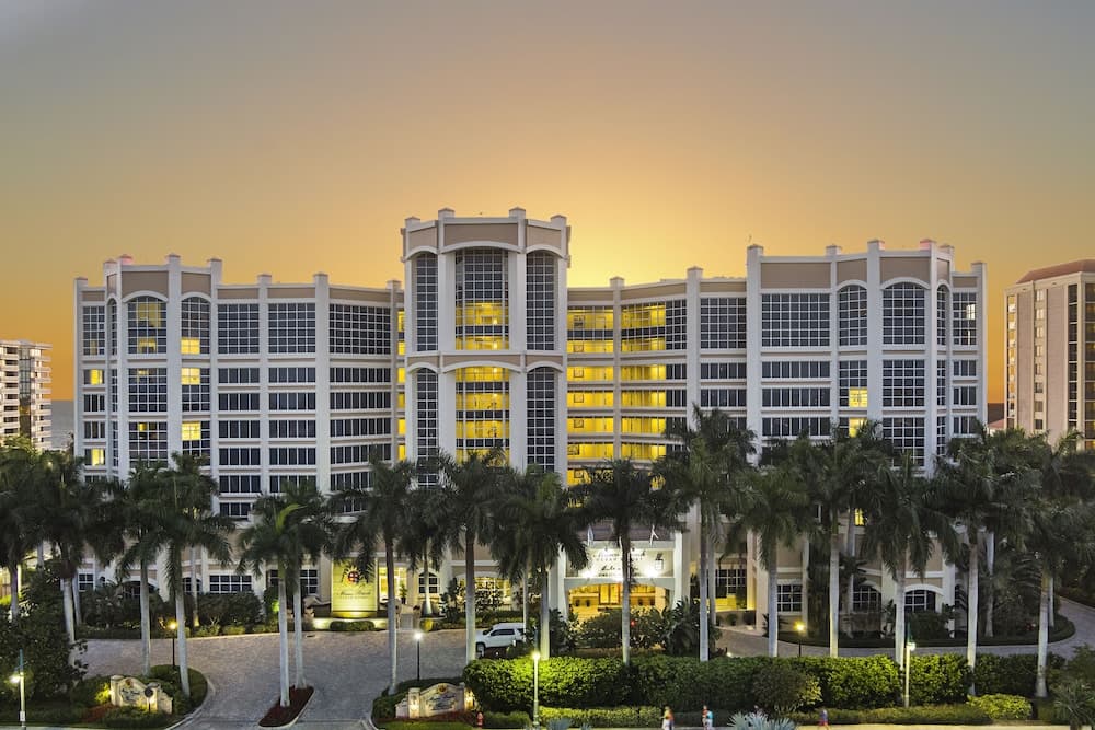 Marco Beach Ocean Suites