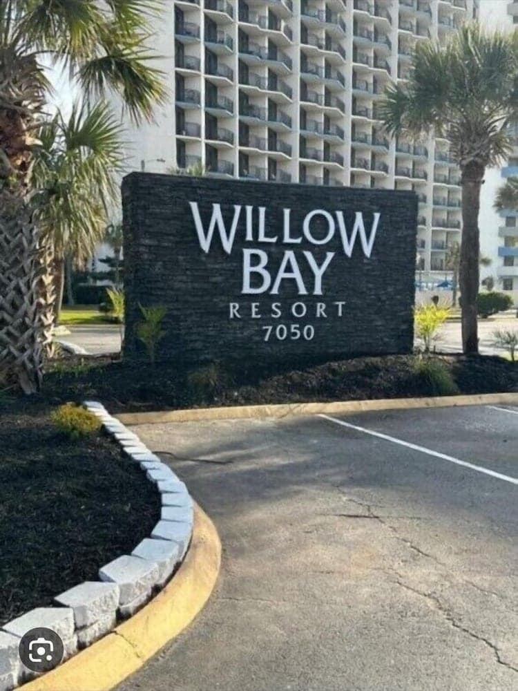Willow Bay Resort