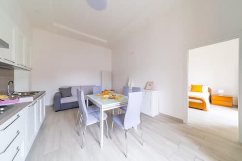 Chiara Modern Apartment by Wonderful Italy