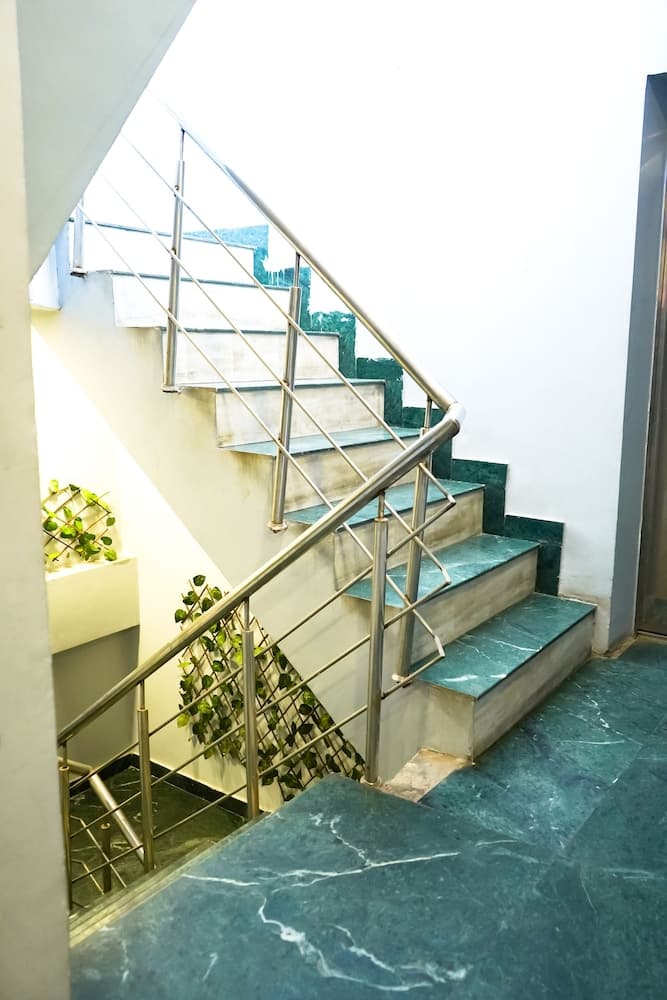 Roomshala 028 Blu Lagoon