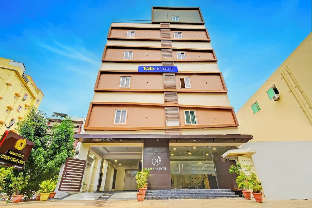 FabHotel Namaha Suites