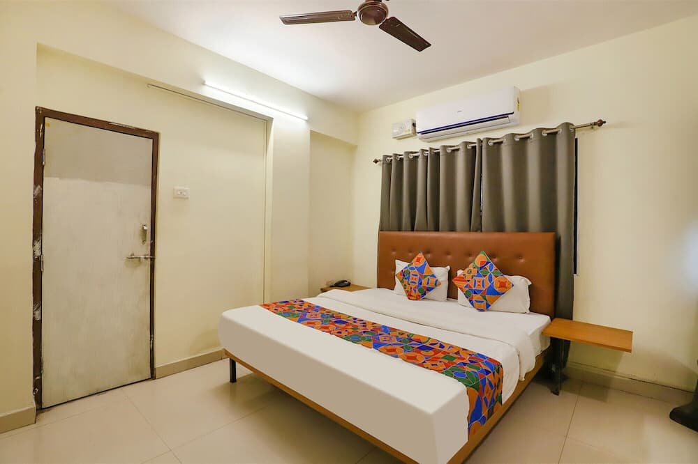 FabExpress Osca Inn
