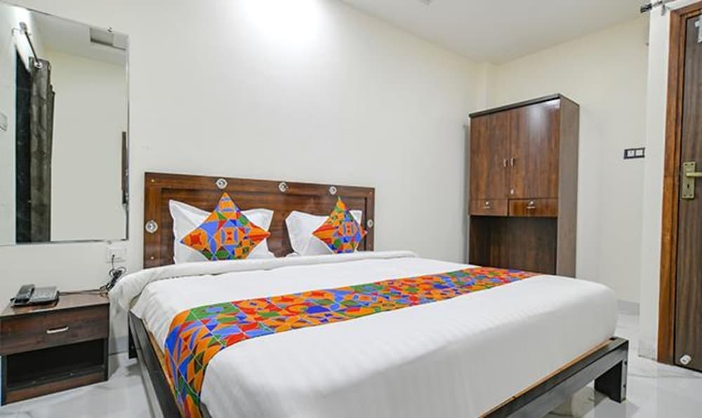 Fabhotel Dr Greens