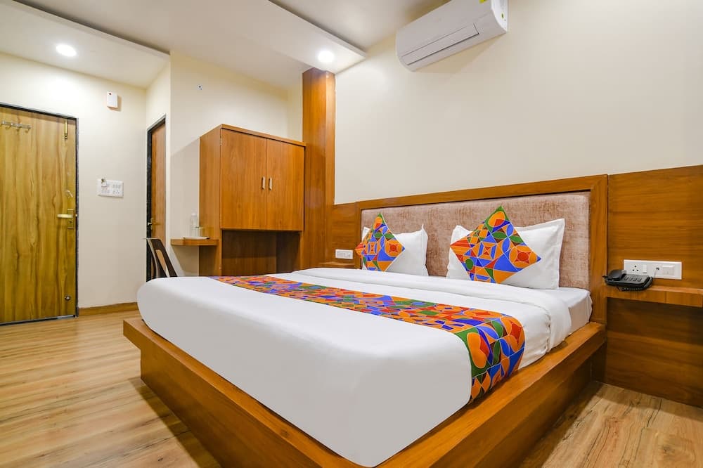 Fabhotel Atharv