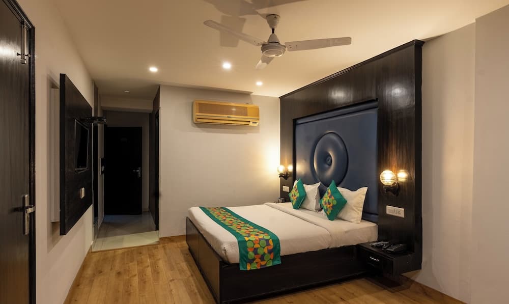 Treebo Chandigarh Grand