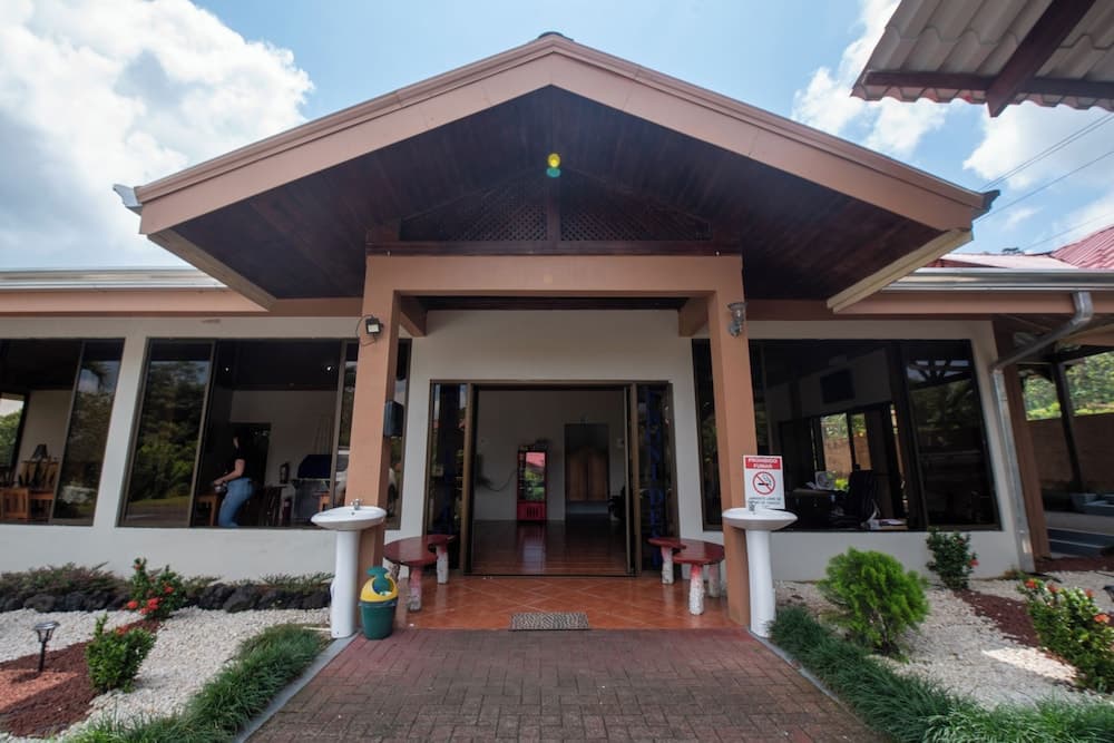 Sueno Dorado Hot Springs Hotel