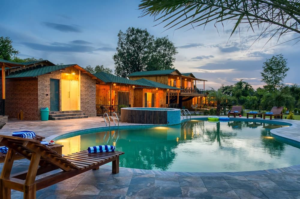 Pumpkin Hotels Corbett, Tusk N Wood