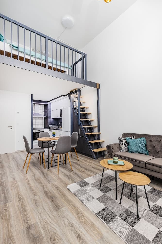 Venus Apartments - Westside Residence