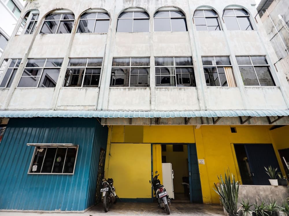 SPOT ON 91792 Solo Baru 2 Homestay Syariah