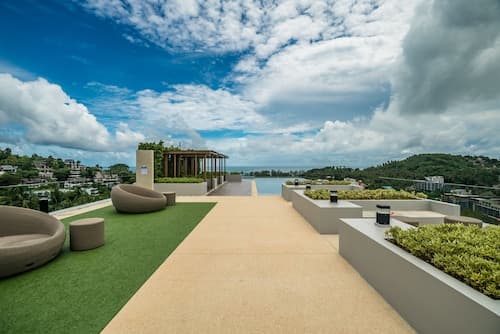 Deluxe apartment at Panora by Lofty