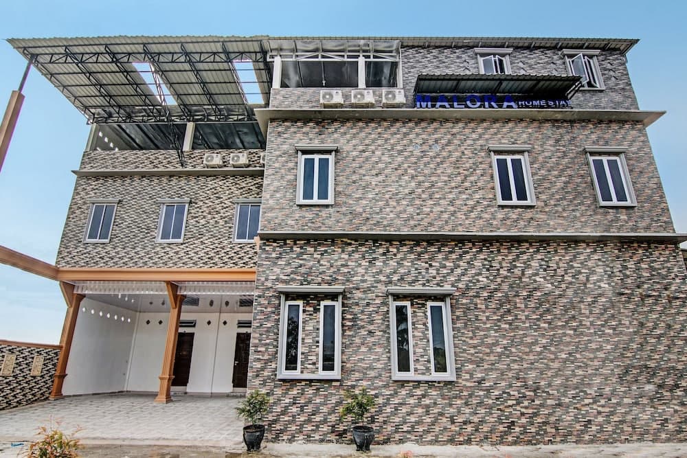 OYO 92081 Malora Homestay