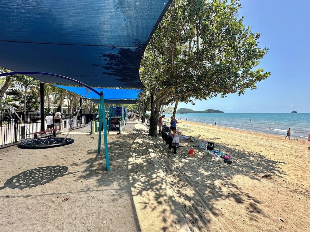 Çocuklar için oyun alanı - dış mekân