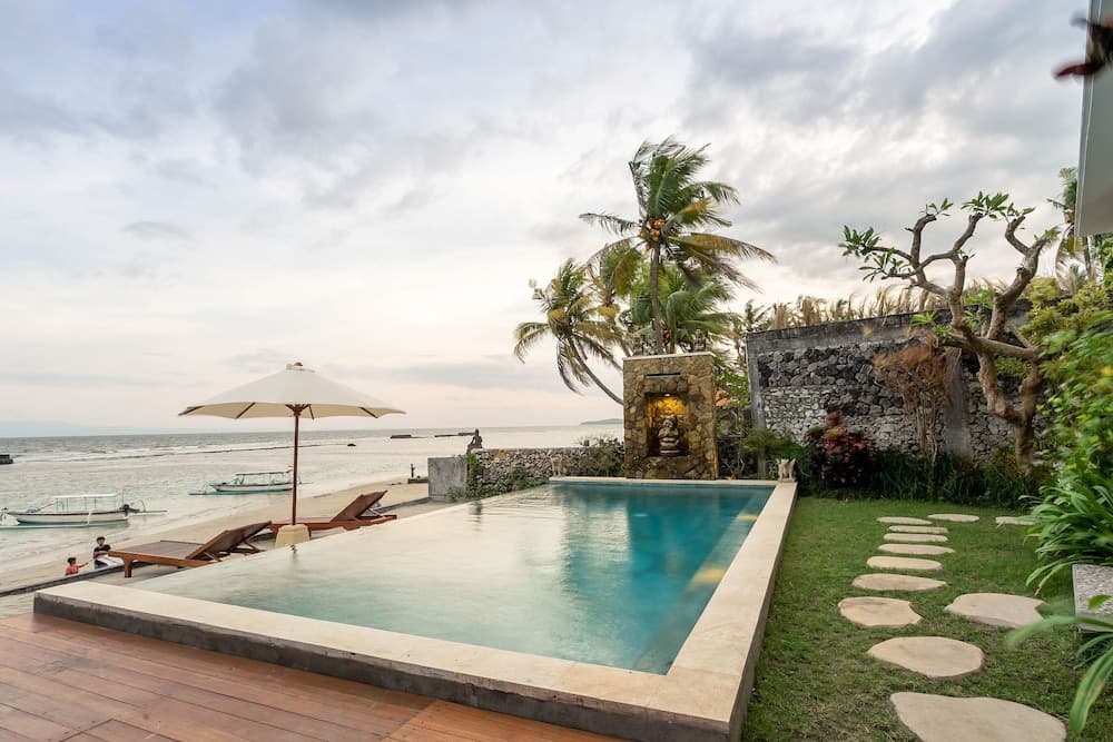 Utama Villas Beach Front Candidasa