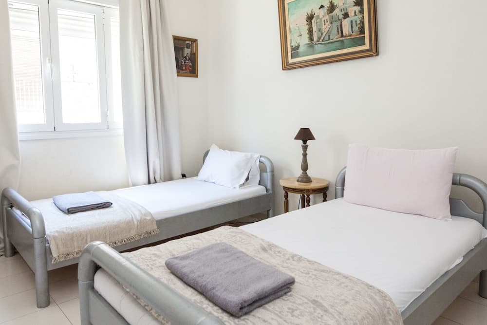 Ampelokipi Metro Roomy Delightful Oasis