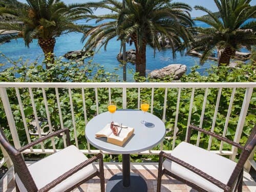 Apartments Vidak - One Bedroom Apartment With Balcony and Sea View -