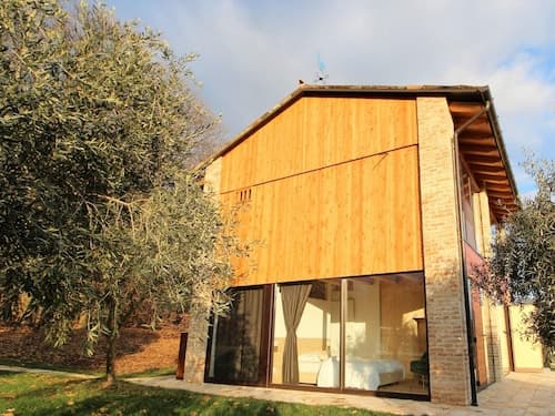 Chalet in Veneto Near Dolomites Ski Slopes