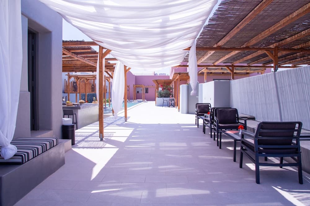 Terra Nera Suites Santorini