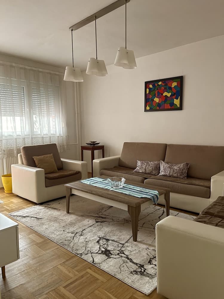 SunnyHill Apartments