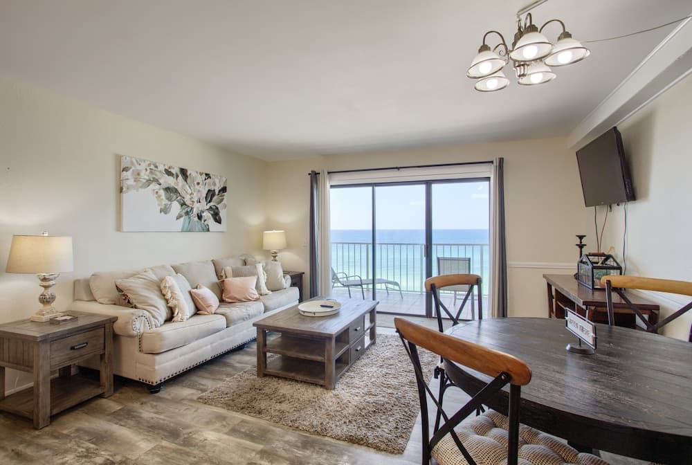 Ocean View Retreat Beachfront Bliss
