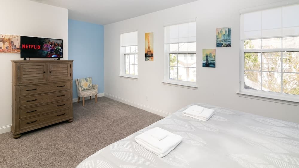 Great Escape to the Enclaves Near Disney!