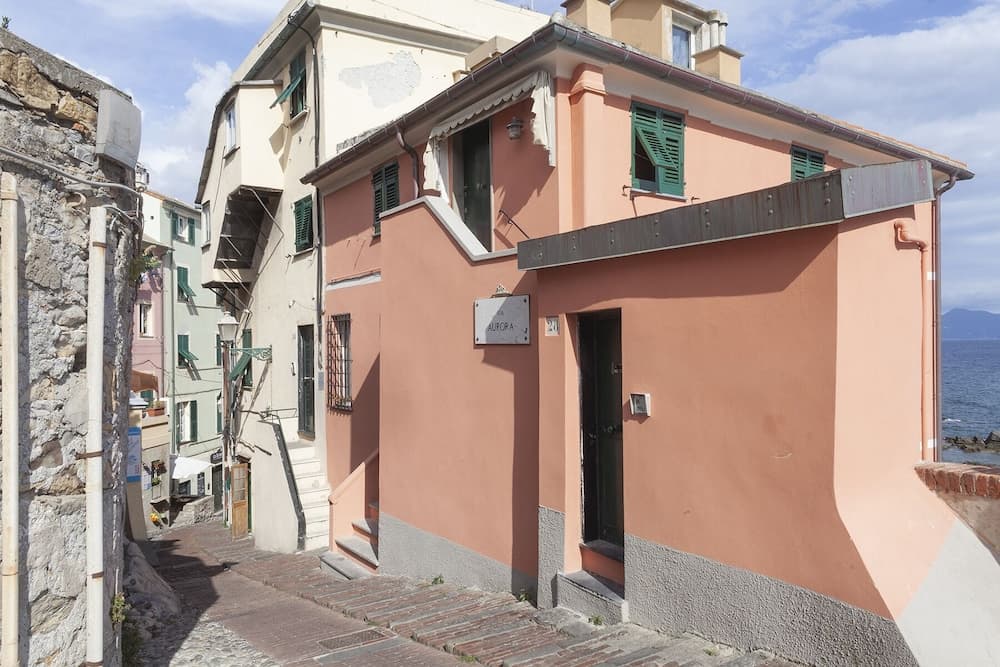 Konaklama yerinin ön cephesi