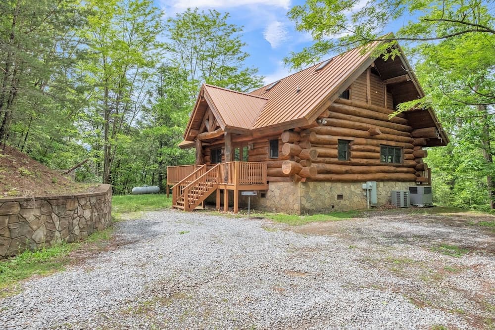 Ridge Views - Private Mountain Top Cabin 2 Bedroom Cabin by Heavenly Views Resort