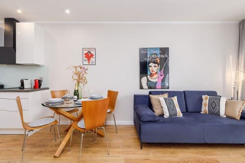 Sun Towers Lux by Renters Prestige