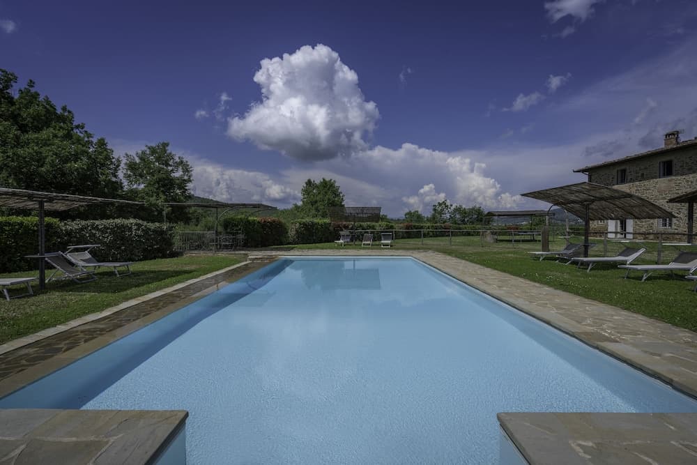 Leopolda in Selvarella pool and Wi-Fi