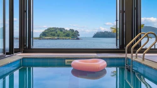 Changwon 055 Poolvilla