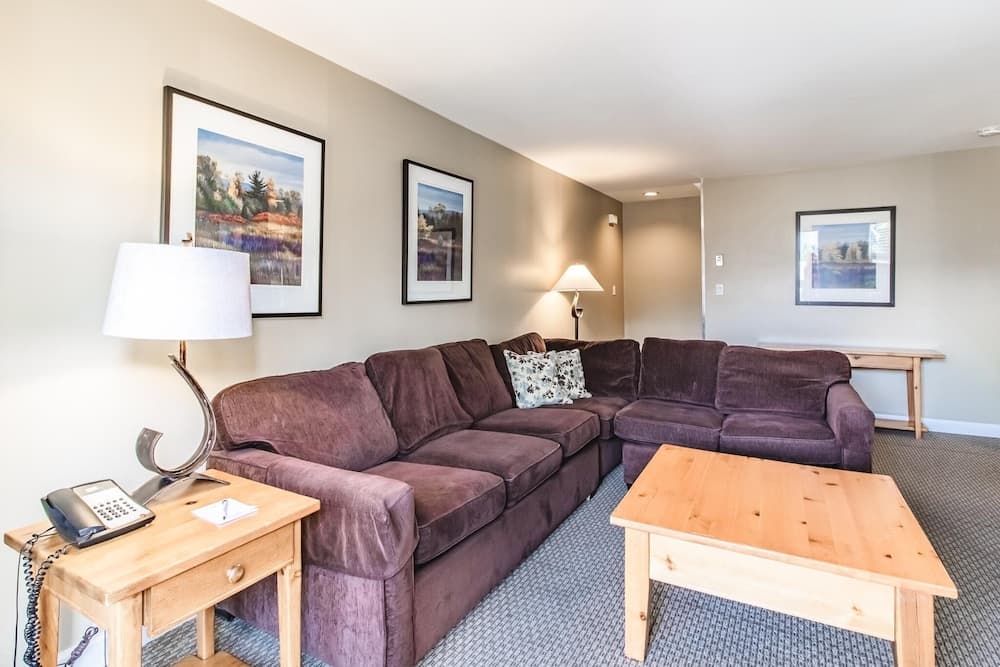 Elevate Real Estate Management Snowbird - 205