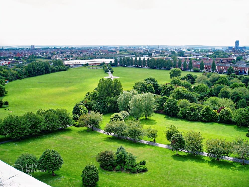 Konaklama yerinden arazi manzarası
