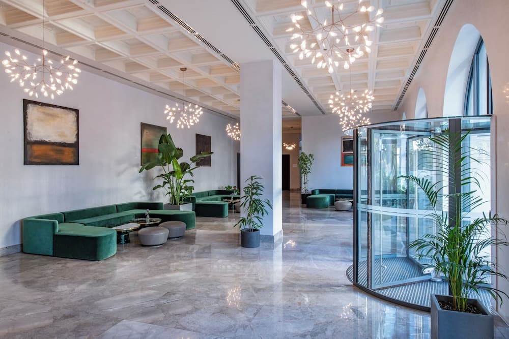 Lobi dinlenme salonu