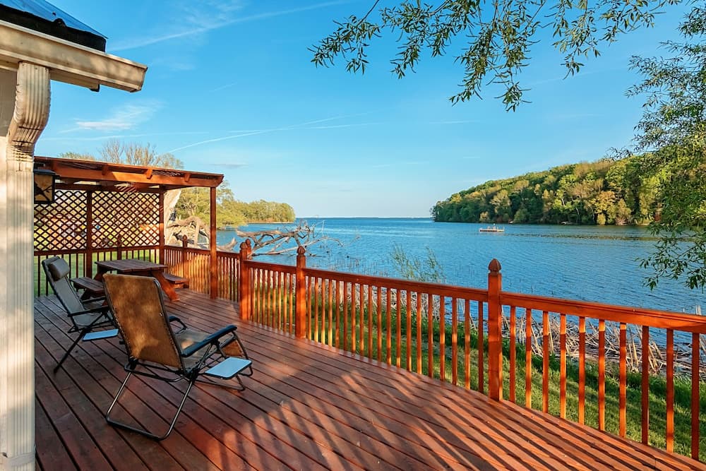 Black River Cottages
