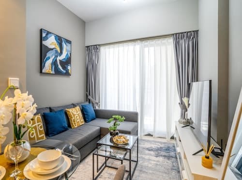 Tanin - Exquisite 1BR Apt in Zada Tower with Canal Views
