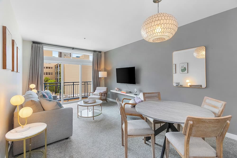 Belltown Perch explore like a local